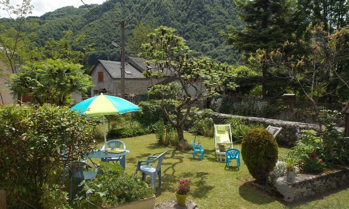 Ustou House | Gîte Pyrénées Ariège Parc Naturel Régional Montagne
