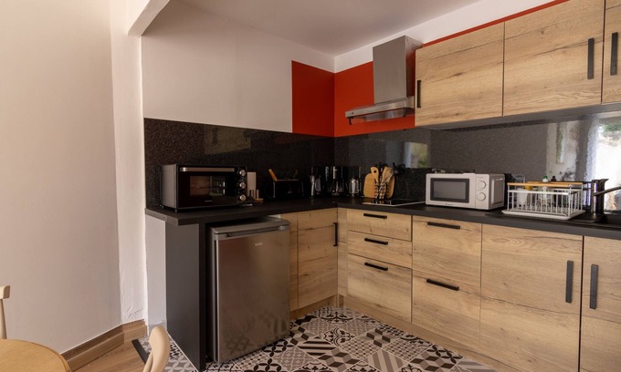 Les Ulmes Apartment | Gîte Racines - Appt avec terrasse