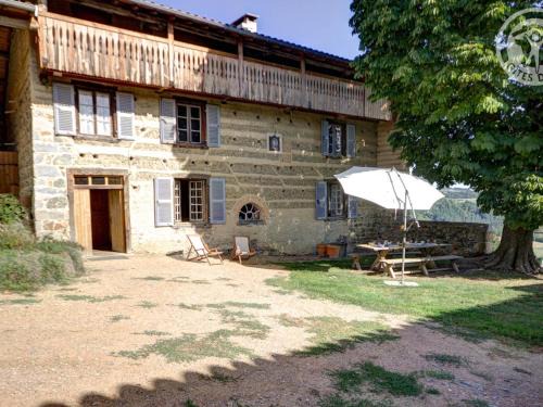 Saint-Martin-la-Sauvete House | Gîte spacieux avec cheminée, jardin, équipements bébé et animaux acceptés, proche nature et randonnée. - FR-1-496-128