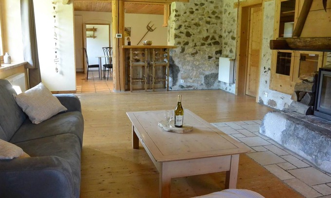 Paroisse des Hautes Combes Apartment | Gîte Tré Le Grenier - Le Grand