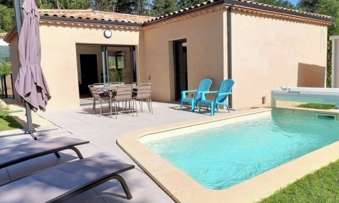 Salavas Villa | Gîte Villa Castanéa