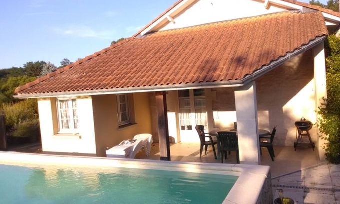Orignolles House | Gîte3,piscine Chauffée,en Pleine Campagne,à 60 km D'angoulême, Bordeaux,cognac