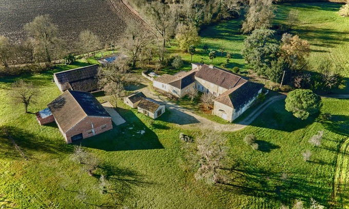 Valence-sur-Baise House | Gîtes Charme et Cosy Avec Piscine Dans le Gers - Le Clos Boissière