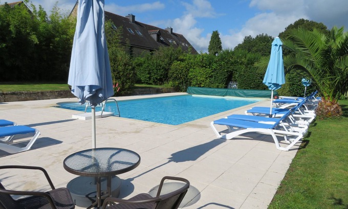 Melgven Cottage | Gîtes in peaceful setting, heated pool, river, near Pont Aven Concarneau beaches