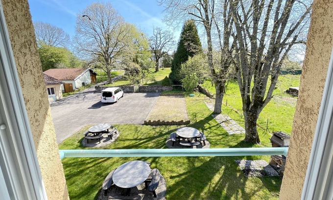 Forges-les-Bains Apartment | Gambetta : Nice flat located 350 meters from the thermal baths (Parking)