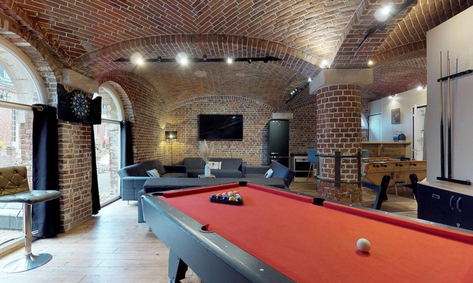 Talmas Cottage | Games room in a stable 6 people 15min Amiens