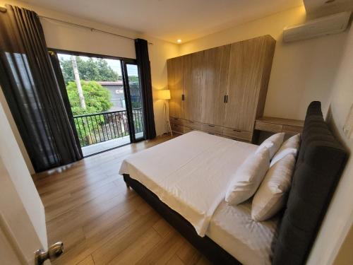 Angeles City Apartment | Ganada Presidential Suite room 가나다 스위트