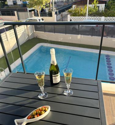 Grao de Gandia Apartment | Gandia Playa Moderna - nuevo con piscina y parking, 2 banos, playa 300 m, grau 300 m