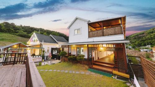 Sang House | Gapyeong Etoile Pension