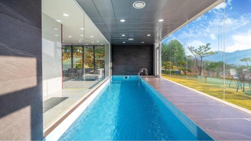 Oeseo House | Gapyeong The Bereuso Poolvilla