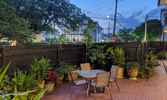 Faubourg Delassize Condo | Garden District Gem, Steps From the St. Charles Streetcar