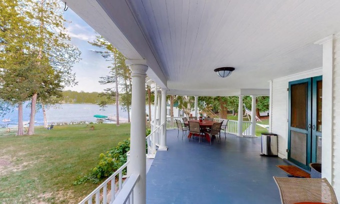 Charlotte House | Garden Island's Maple