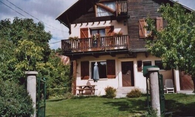 Forville Apartment | Garden level in a typical house