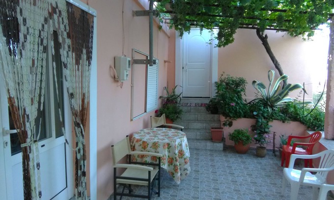 Kantanos-Selino House | Garden Of Olive Trees