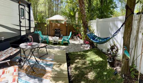 Largo Apartment | Garden Paradise RV Camper near Clearwater Beaches