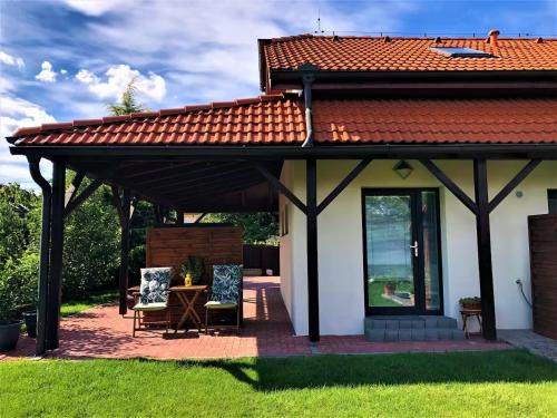 Hovorcovice Apartment | Garden studio apt-FREE parking,close D8,metro,EXPO