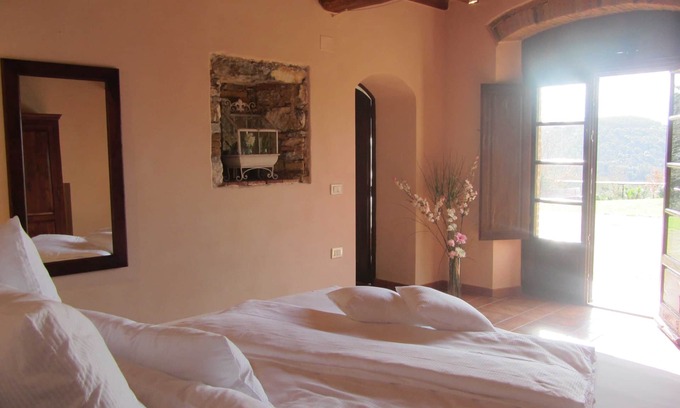 Sassetta Apartment | Garden Suite (two double bedrooms/two bathrooms)