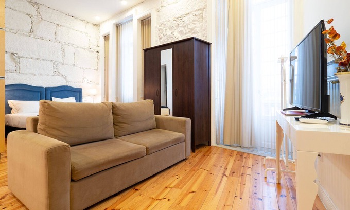 Viseu Apartment | garden view, balcony, apartment in the heart of Viseu with wifi