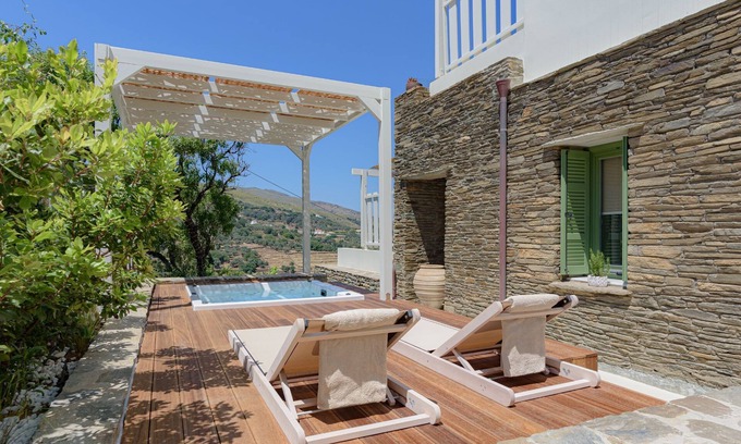 Andros Town House | Gardenia Suite by Casa Di Fiori Andros Suites
