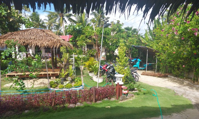 Catangnan House | Gardenview Homestay Siargao