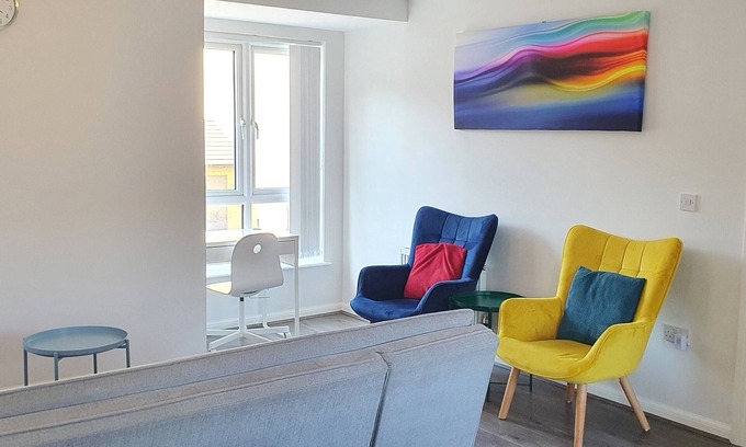 Dartford House | Garland Modern Apartment Dartford 1 With Parking