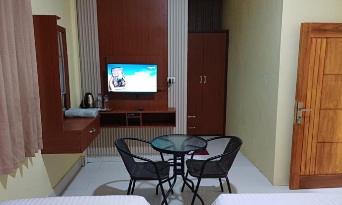 Tuk Tuk House | GAROGA Guest House