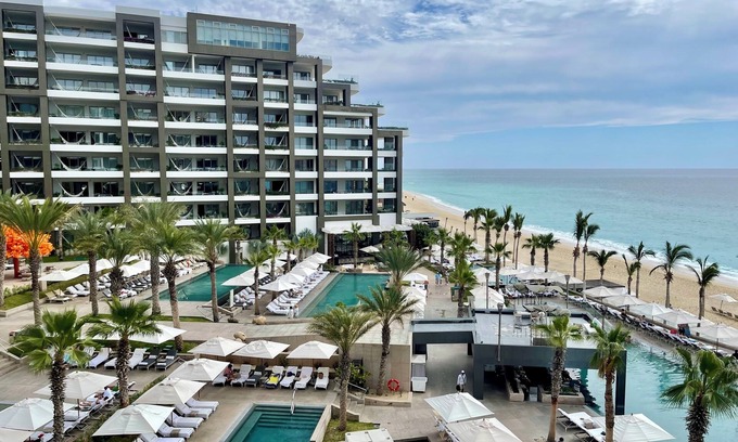 San Jose del Cabo Apartment | Garza Blanca 5 Star Luxury Resort: New Year's Week @ Los Cabos. 2 BR Suite