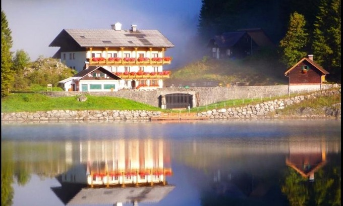 Gosau-Hintertal House | Gasthof Gosausee