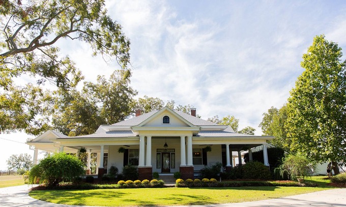 Arabi Other | Gated Farm House Getaway Near Lake Blackshear! Peaceful and Newly renovated