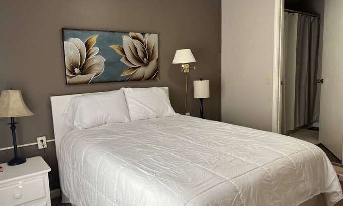 Waynesboro Hotel | Gateway to Nature's Room 14