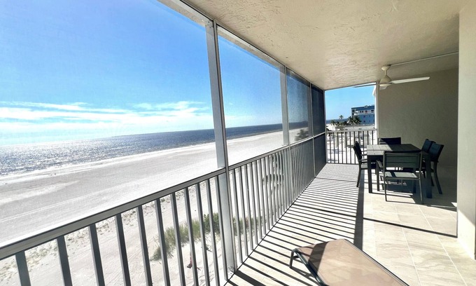 Fort Myers Beach Condo | Gateway Villas 497 - Seaside Oasis