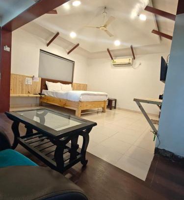Paud Hotel | Gauri Resort