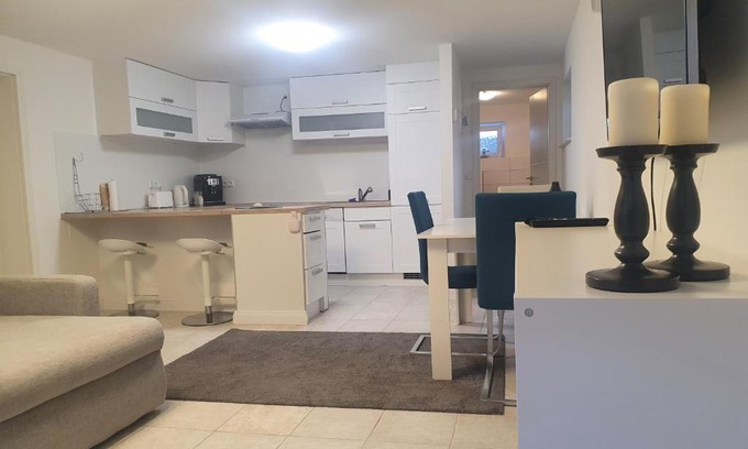 Bordesholm Apartment | Gemütlich ruhig und zentral durch Bahnhof