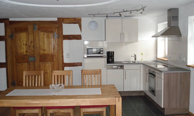 Reichardsroth Apartment | Gemütliche 72qm Ferienwohnung mit Terrasse; kostenfreies Parken und WLAN