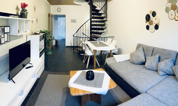 Winterberg Apartment | Gemütliche Ferienwohnung für bis zu Vier Personen mit Großzügigem Balkon
