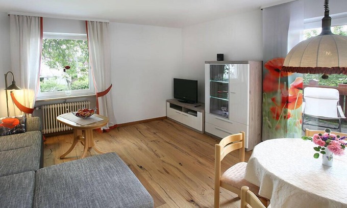 Staffelstein Apartment | Gemütliche Ferienwohnung (60qm) mit großem Balkon und kostenfreiem WLAN