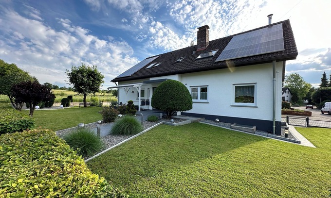 Nimburg Apartment | Gemütliche u. Großzügige Ferienwohnung - 15 Min zum Europapark Rust