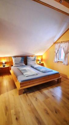 Tannenbergsthal Apartment | Gemütliches Apartment am Gottesberg