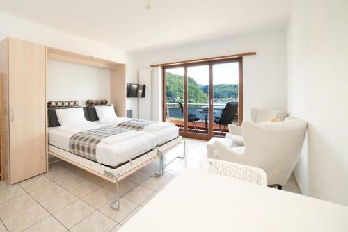 Ponte Tresa Apartment | Gemütliches Seeblick-Studio