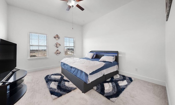 Rowlett Condo | Gem by the Lake