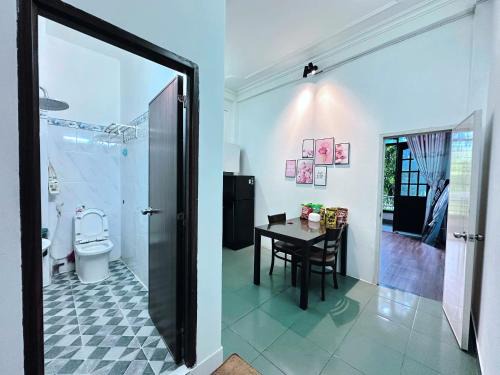 Ho Chi Minh City House | Gem's House- Balcony with Riverside View