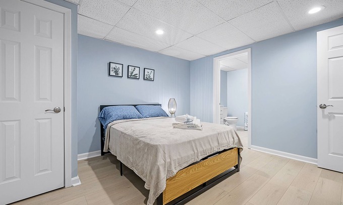 Central Business District Apartment | Gem Studio, Best value in Downtown Worcester