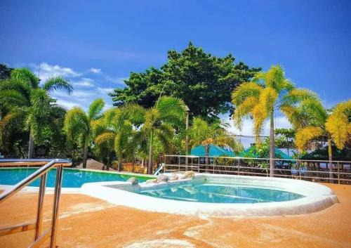 Luzon Hotel | Gems Crystal Blue Resort