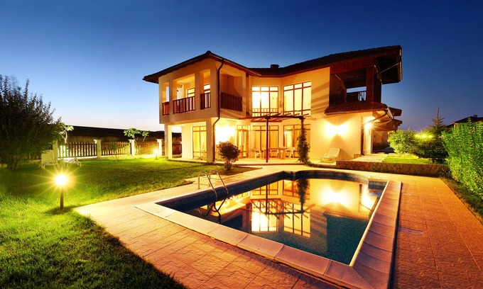 Aheloy Villa | Generaator House