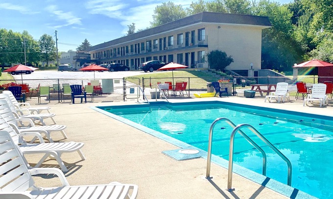 Lake Geneva Hotel | Geneva Wells Inn