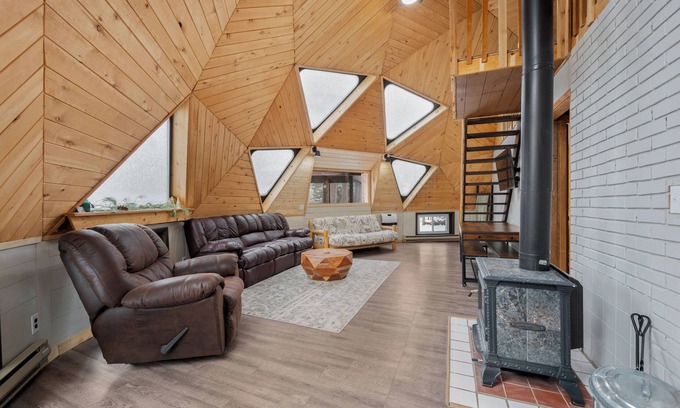 Bigfork Apartment | Geodesic Dome Home - One Bedroom, One Bathroom with Sleeping Loft and Cozy Woodburning Stove