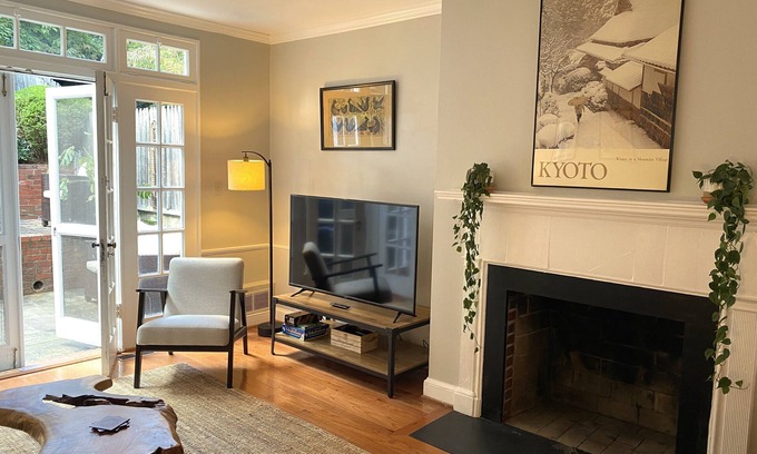 Georgetown House | Georgetown Awesome Townhome 3BR 3.5BA