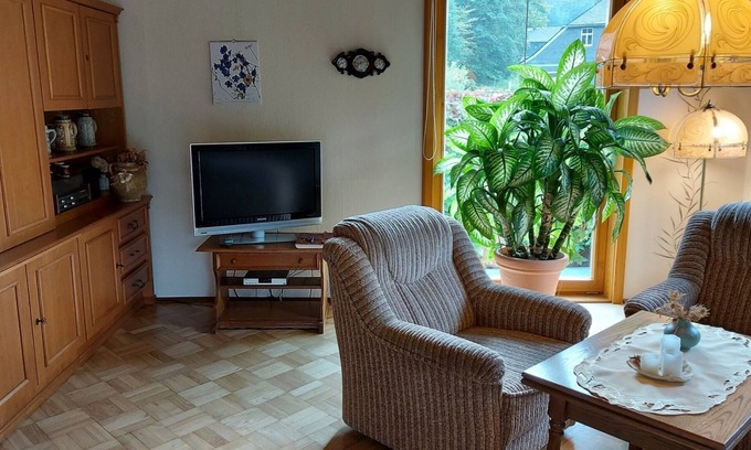 Klettigshammer Apartment | Geräumige Ferienwohnung (80qm) mit großem Bad