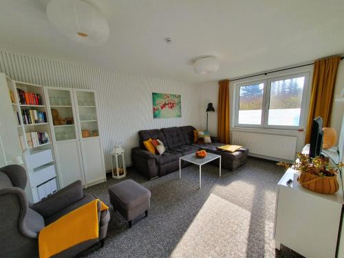 Schwerin Apartment | geräumige, moderne Ferienwohnung mit PKW- und Fahrradstellplatz - FeWo Nordland