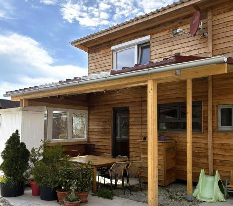 Diebach Apartment | Geräumiges Tiny Haus für 1 bis 8 Personen mit Infrarotkabine